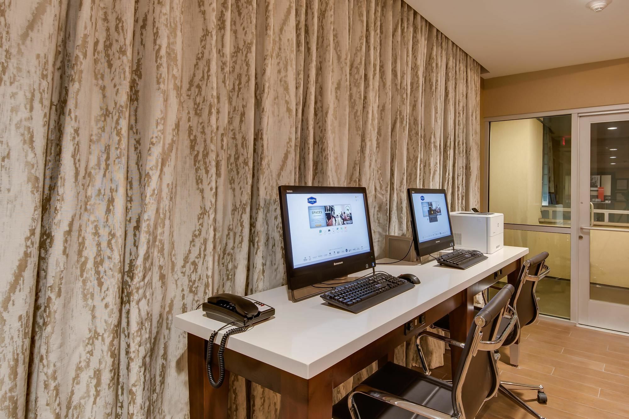 Hampton Inn & Suites Los Angeles - Glendale Ngoại thất bức ảnh