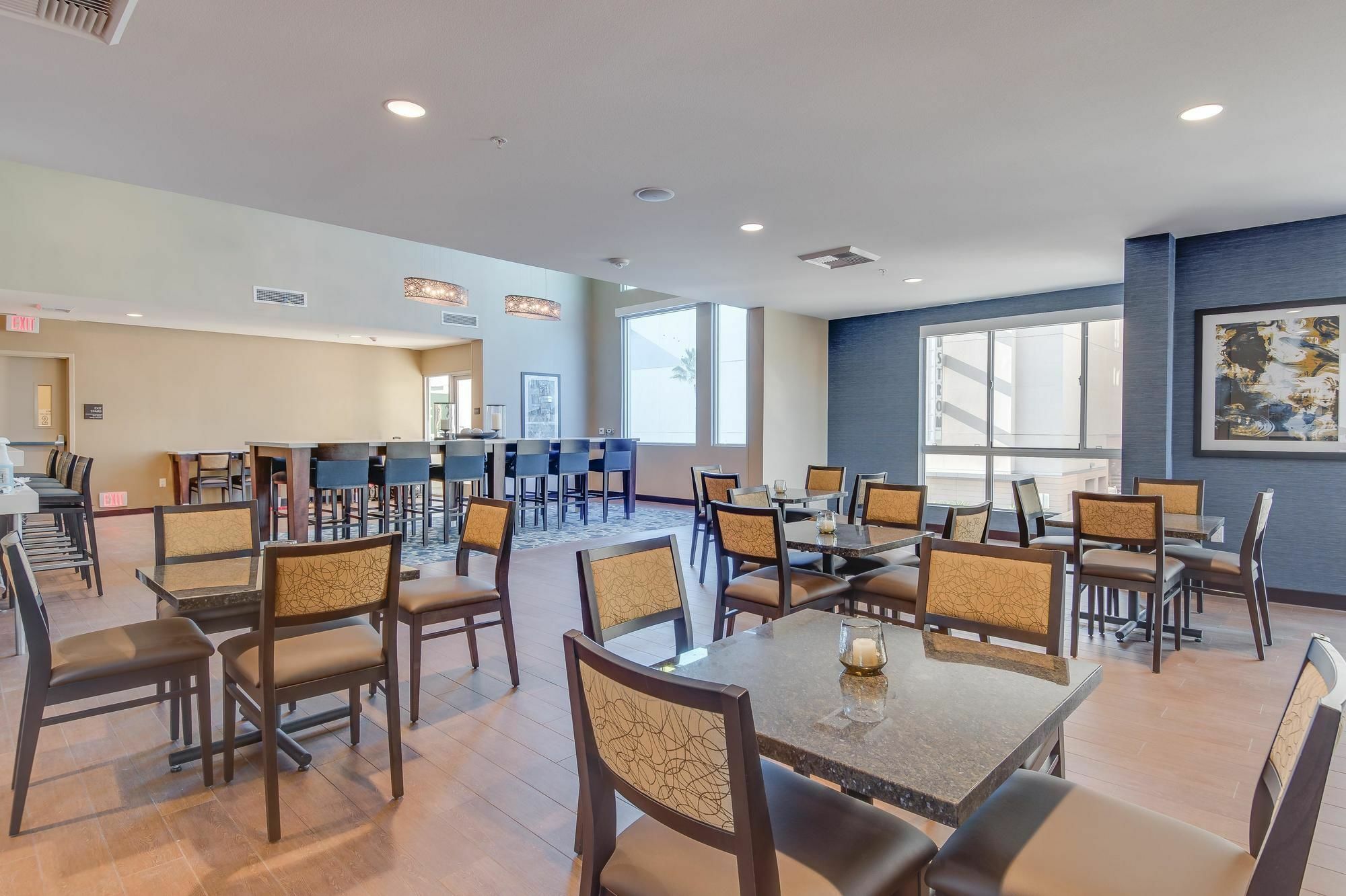 Hampton Inn & Suites Los Angeles - Glendale Ngoại thất bức ảnh