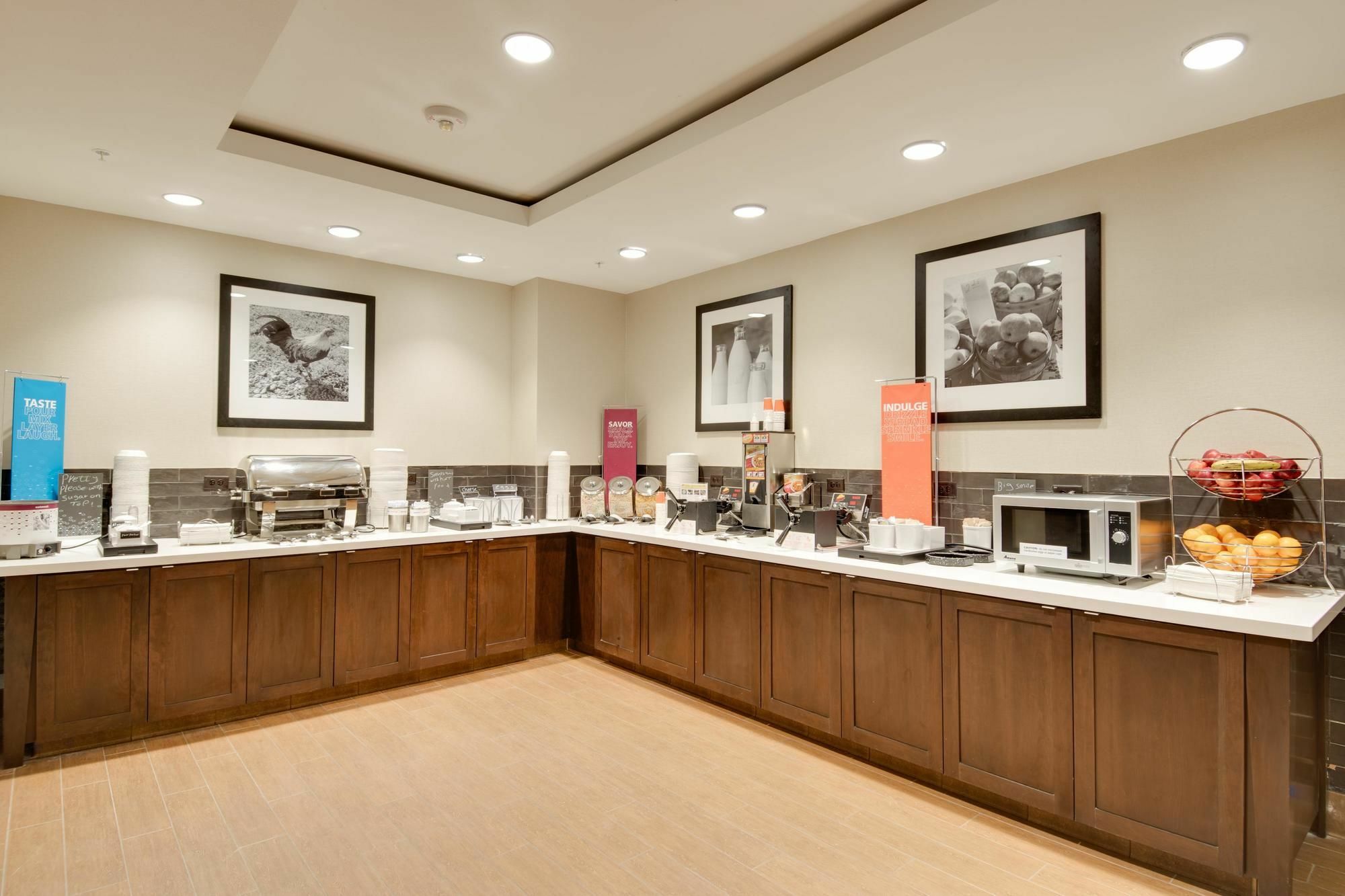 Hampton Inn & Suites Los Angeles - Glendale Ngoại thất bức ảnh