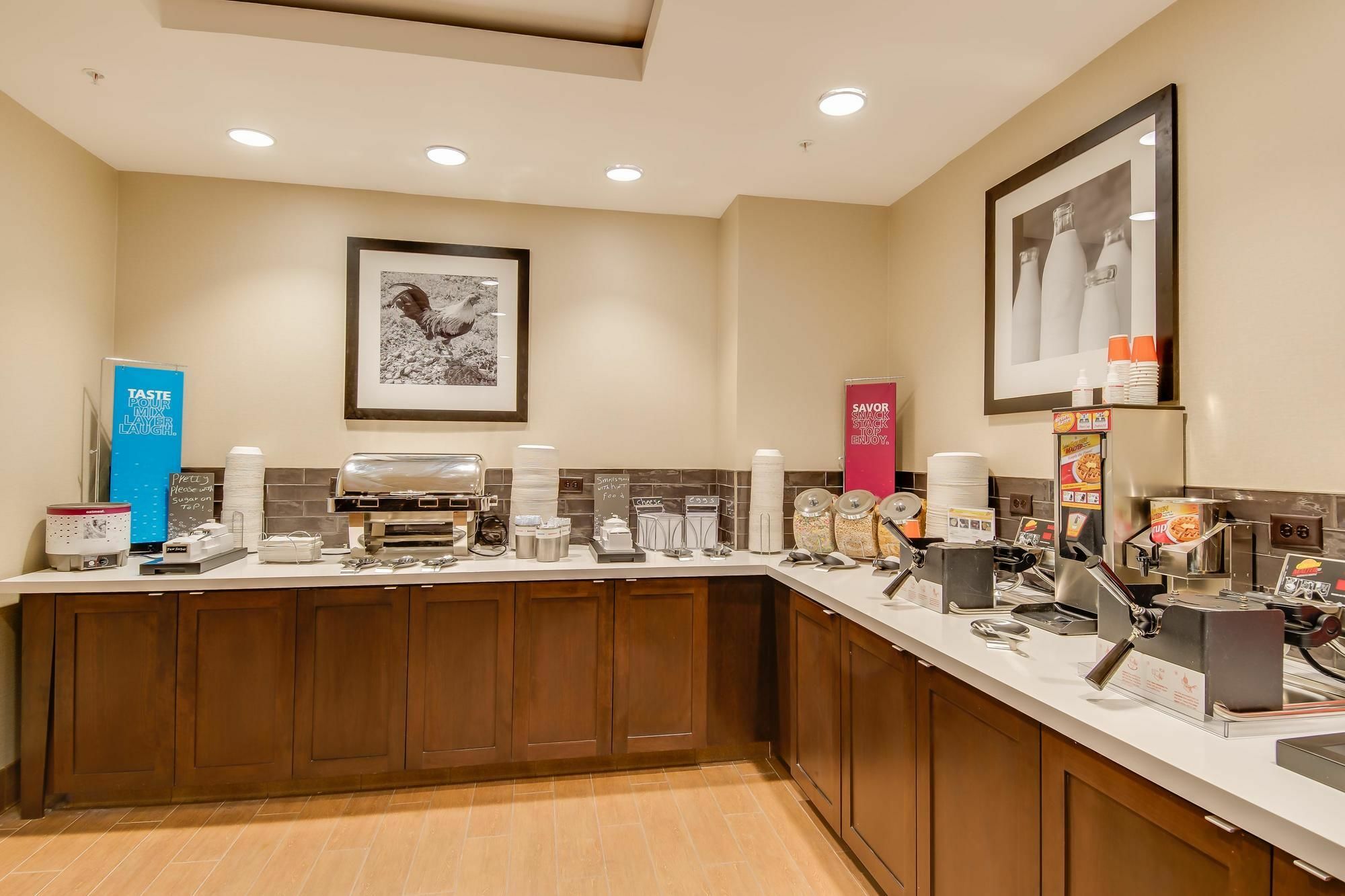 Hampton Inn & Suites Los Angeles - Glendale Ngoại thất bức ảnh