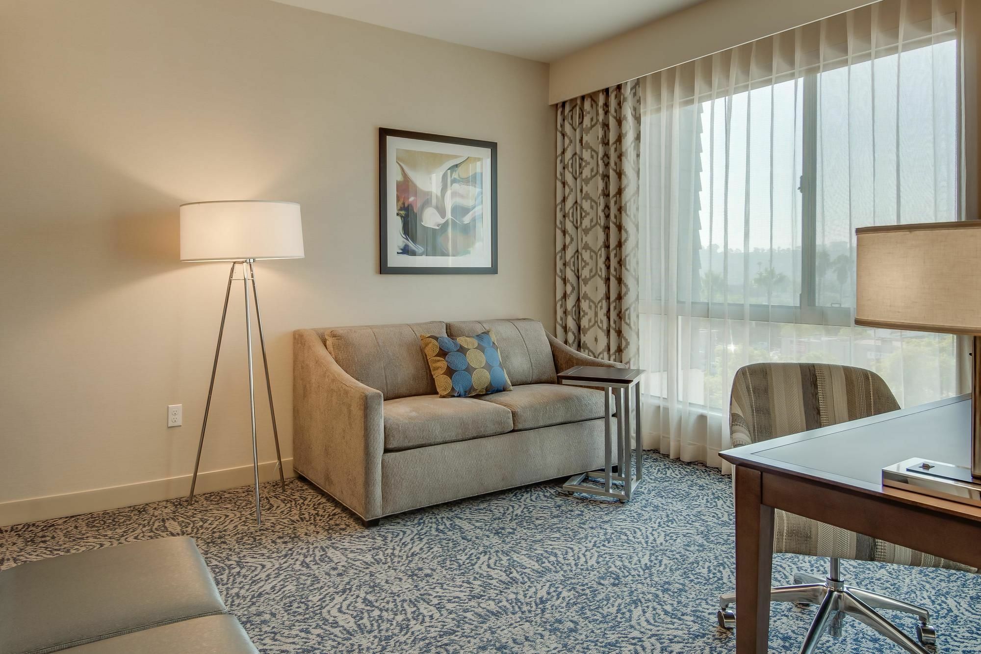 Hampton Inn & Suites Los Angeles - Glendale Ngoại thất bức ảnh